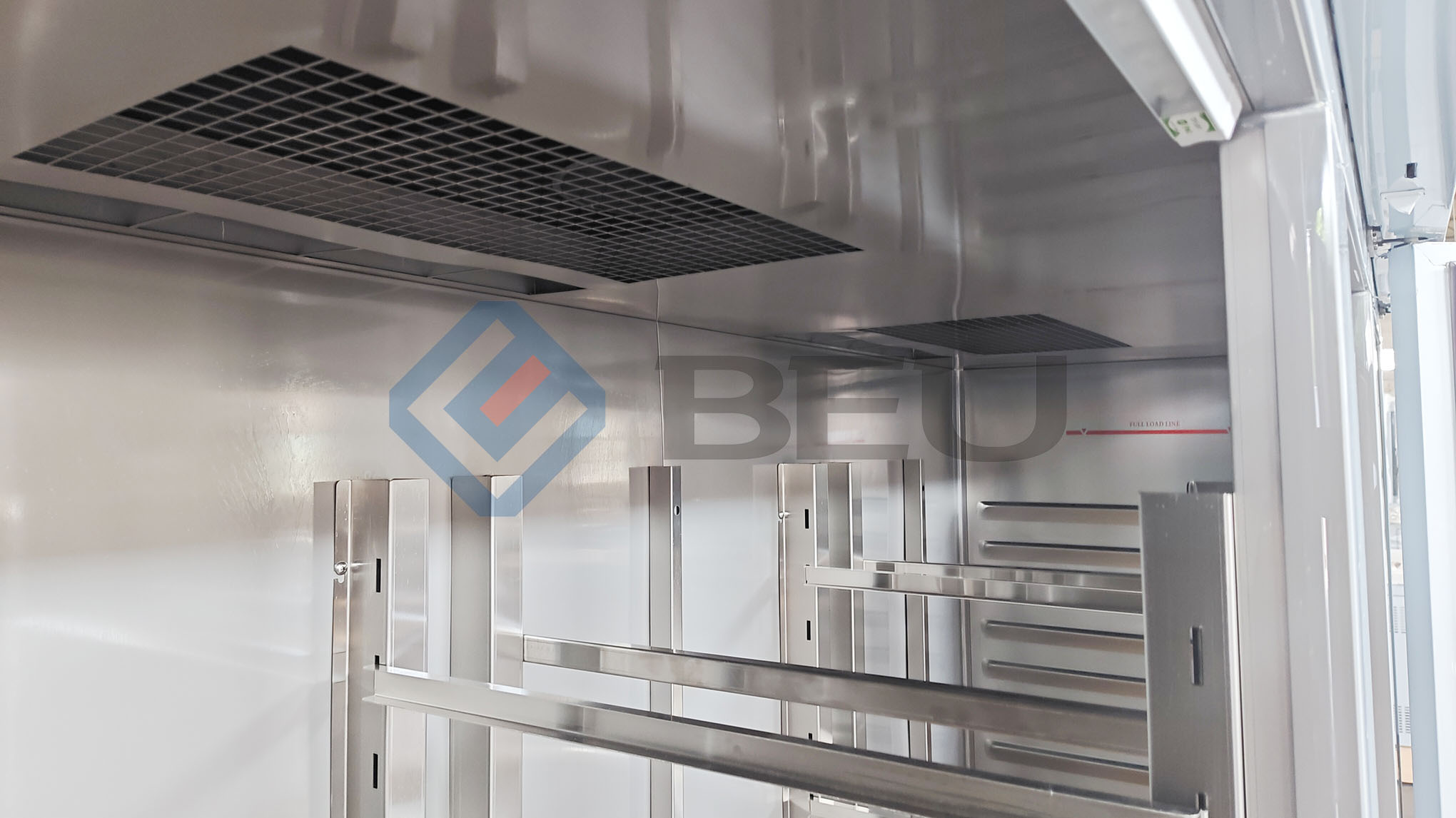3 Door Commercial Reach-In Refrigerator